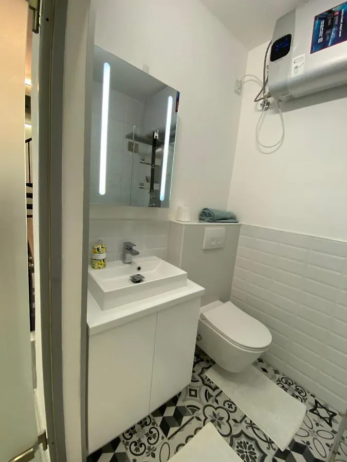 Brand New Luxury Apartment In Absolute Downtown Budapest